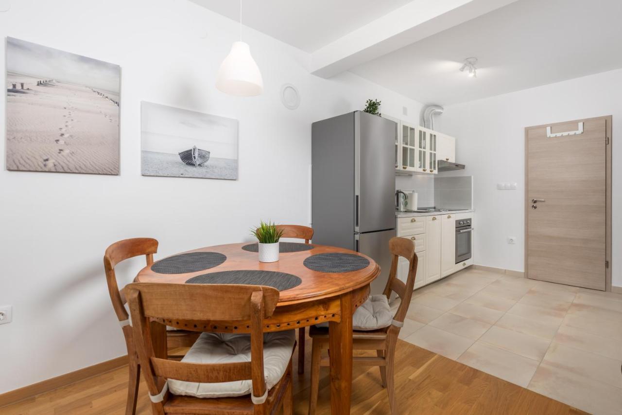 Sailor'S Nest Apartment Драмал Екстериор снимка
